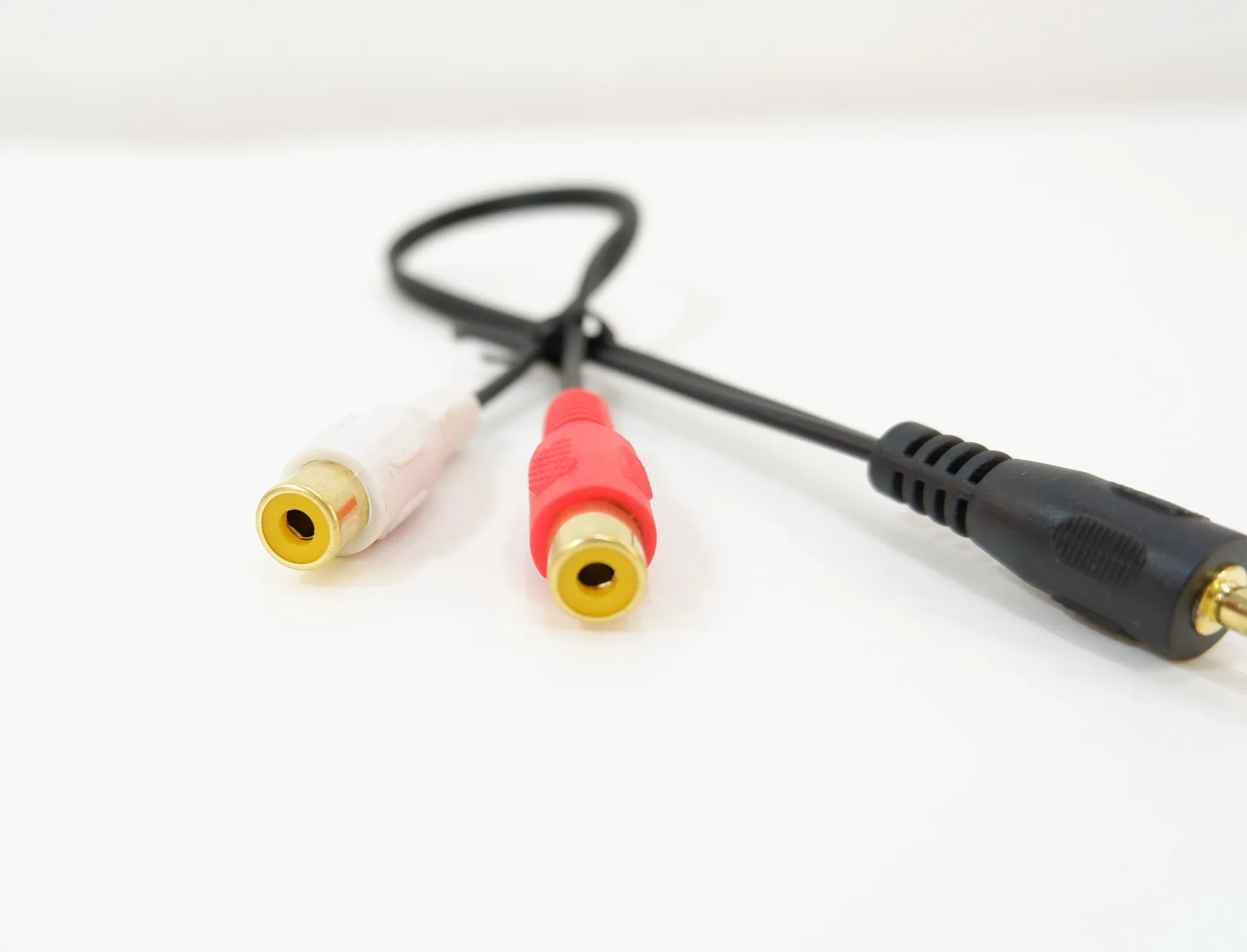 Переходник 3.5мм jack 3 пин — 2 х RCA
