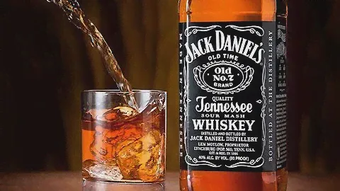 Jack Daniels Whiskey & Coca Cola (Виски кола)