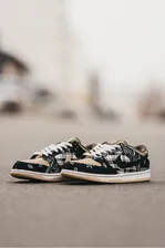 Кроссовки SB Dunk Low x Travis Scott "Cactus Jack"